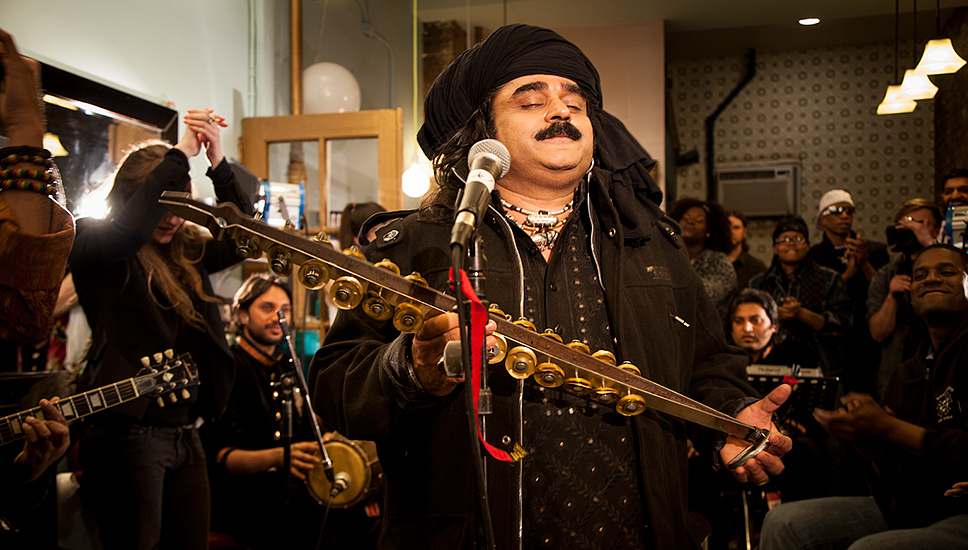 Hire Arif Lohar in Lahore Pakistan (2)