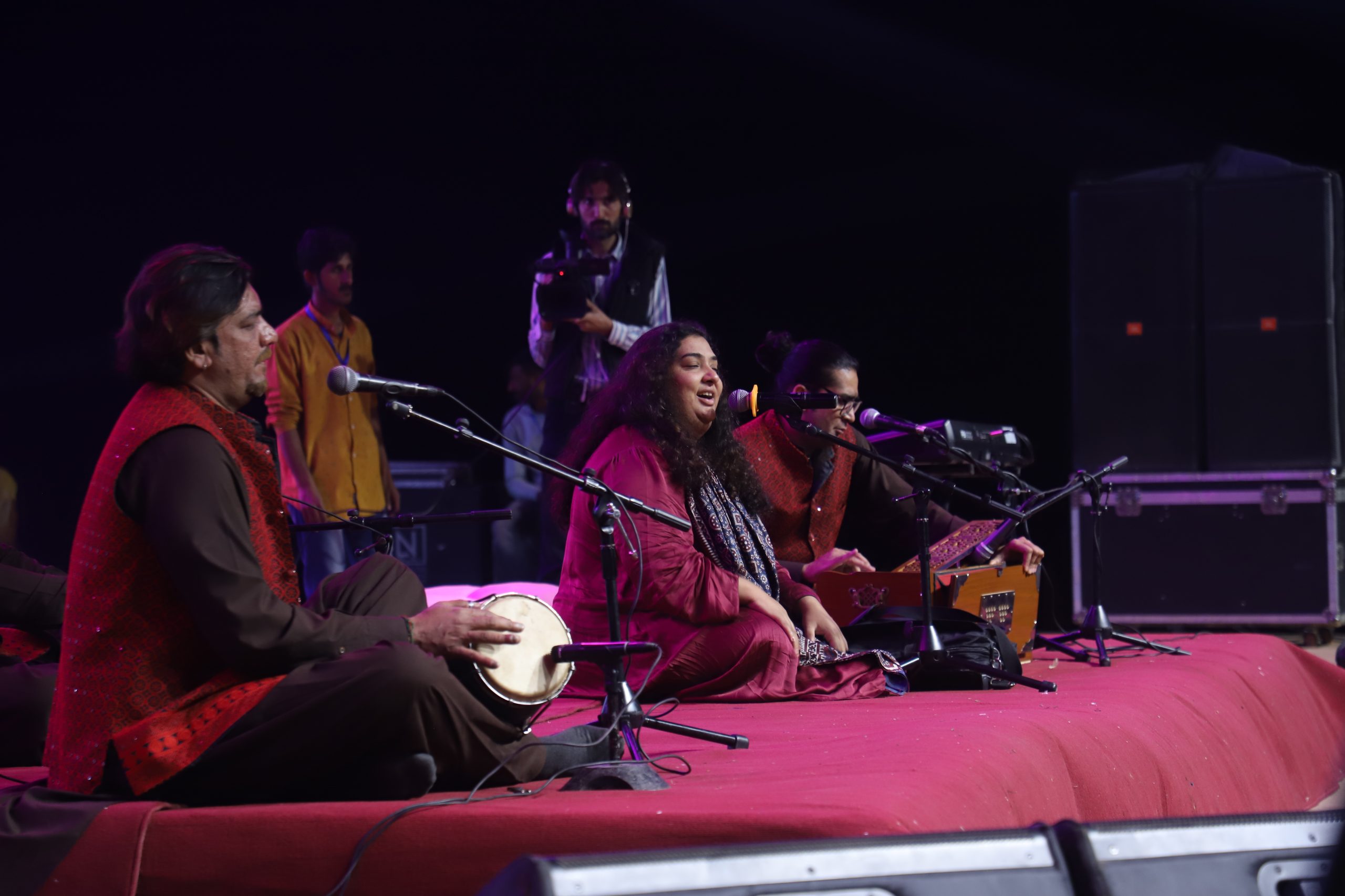 How-to-hire-Tahseen-Sakina-Sufi-Singer-booking-contact (5)
