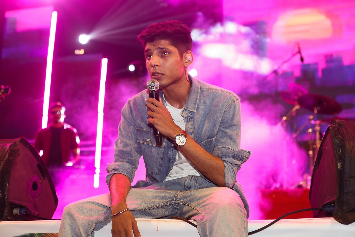 How to hire Havi Singer Auj Booking contact +923214355789 (1)