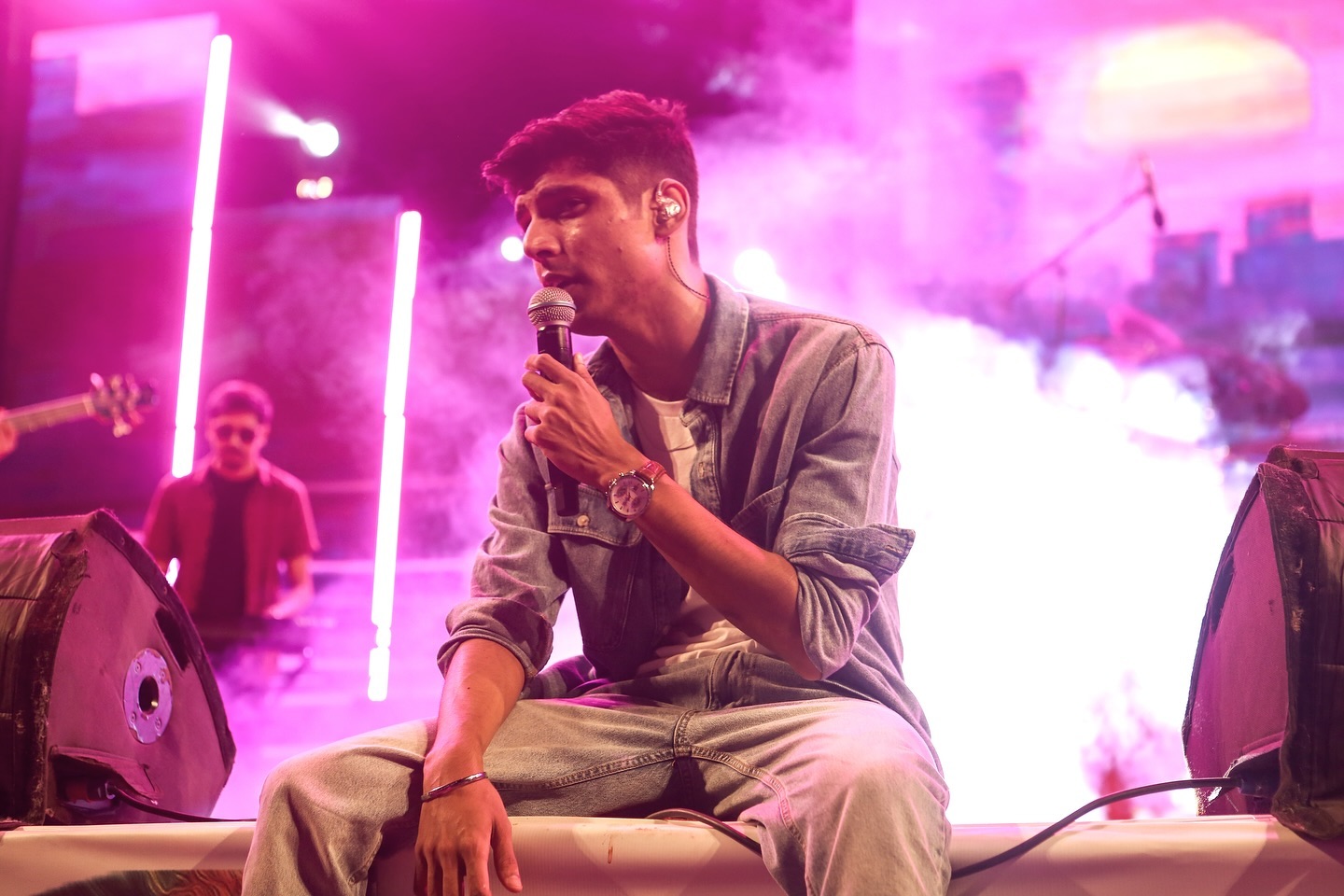 How to hire Havi Singer Auj Booking contact +923214355789 (2)