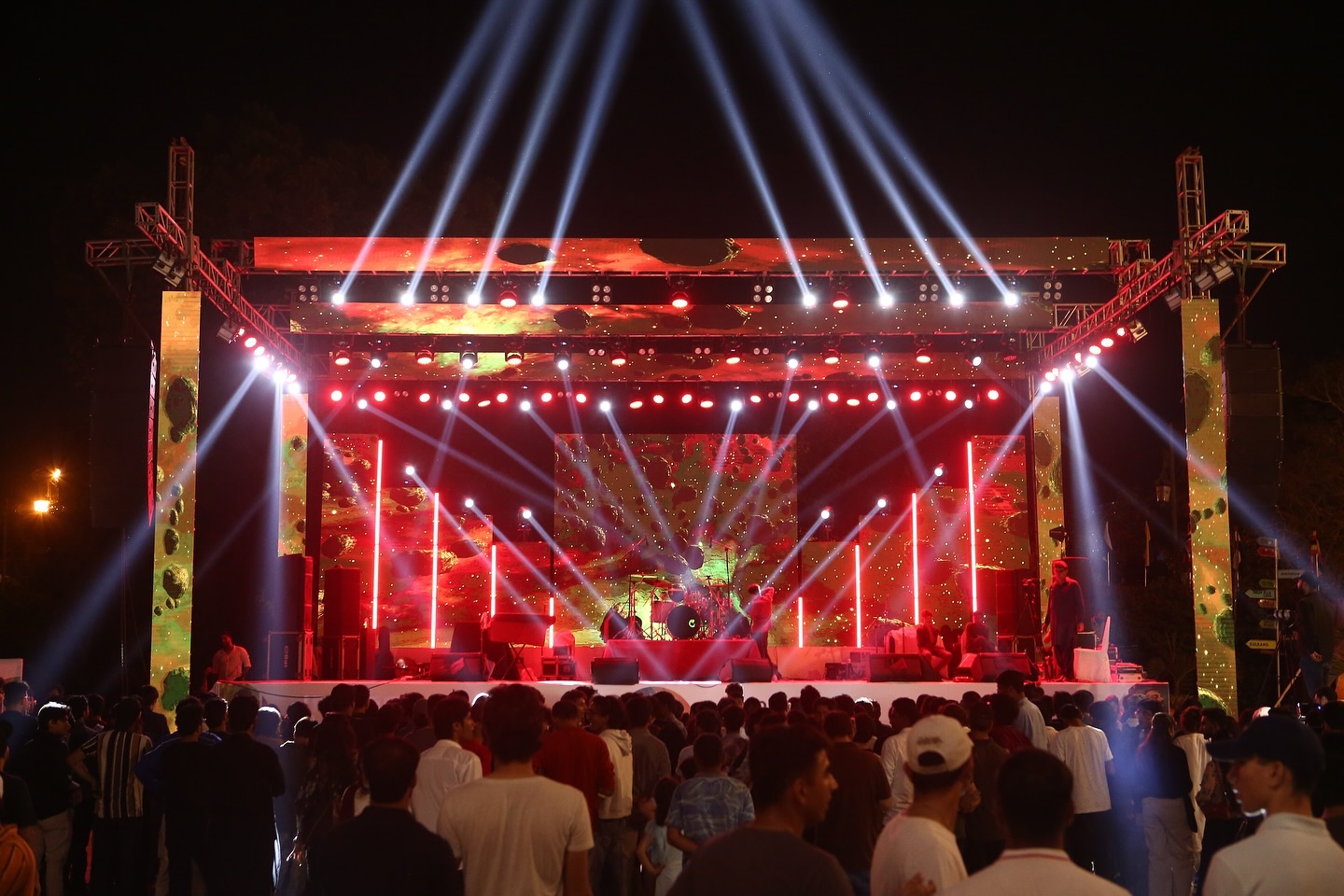 How to hire Havi Singer Auj Booking contact +923214355789 (3)