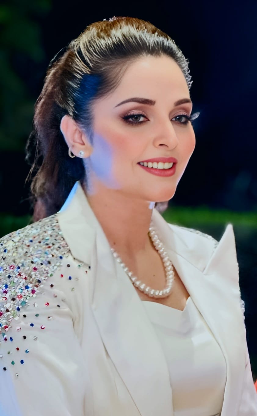 Sara Altaf live wedding performance (1)