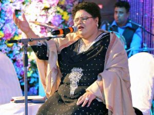 Shazia Manzoor mehndi performance