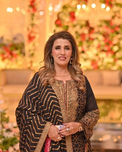 Book Humaira Channa contact Tulips Productions (2)