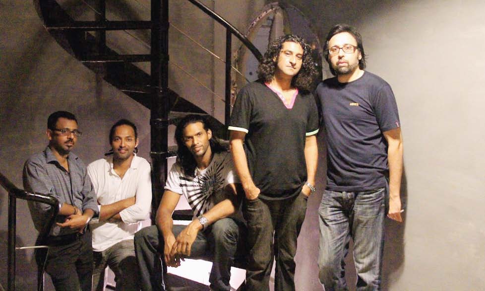 How to book Fuzon Band for corporate events